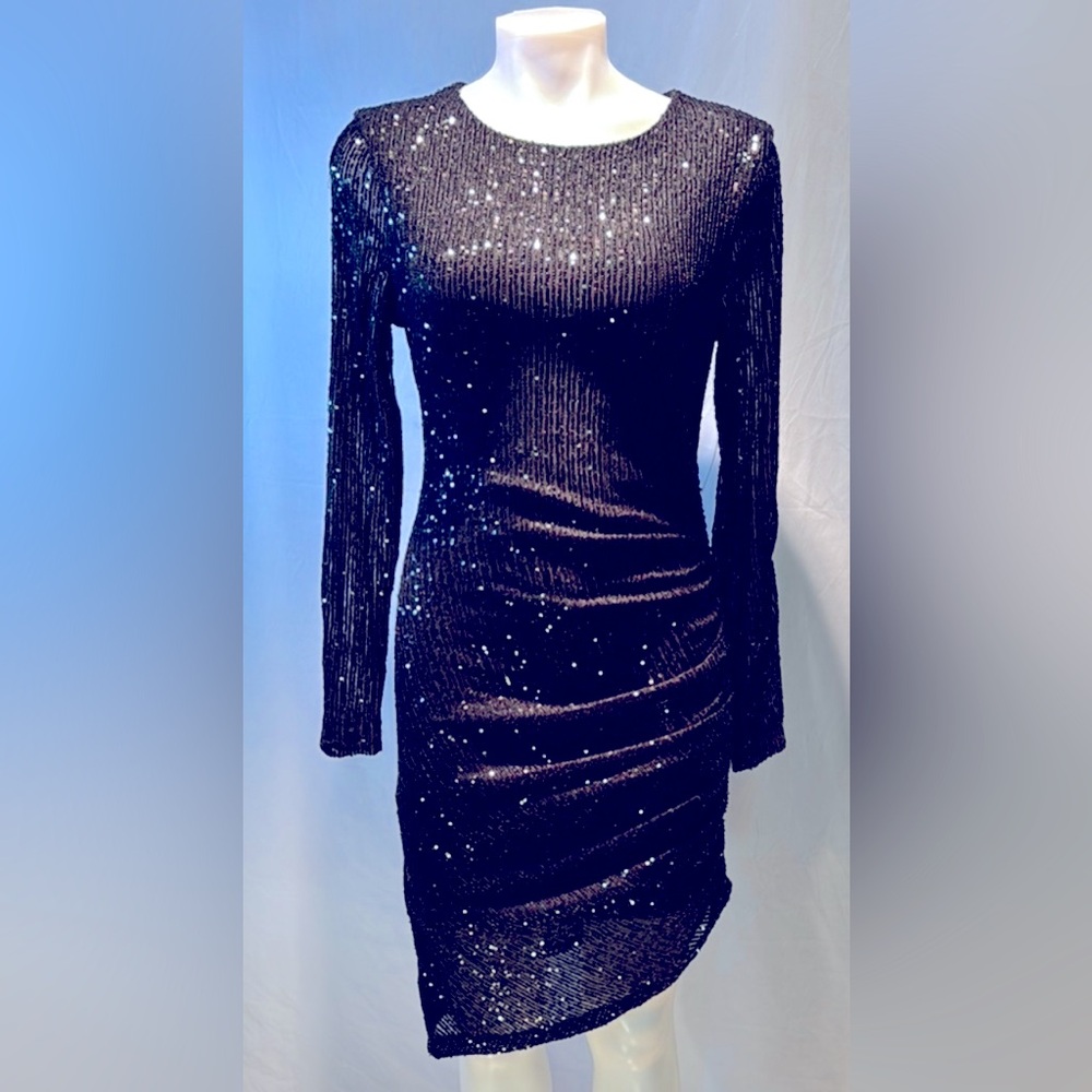 🆕 Elegant Black Sequin Dress